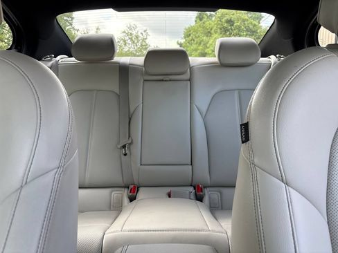 Used 2024 Genesis G70 2.5T RWD image 24