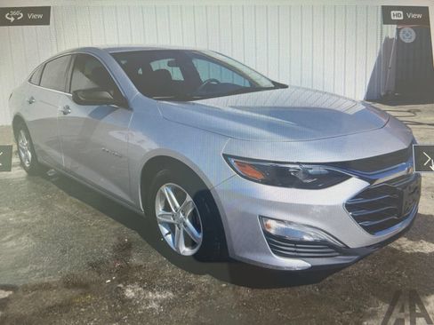 Used 2019 Chevrolet Malibu LS FWD image 15