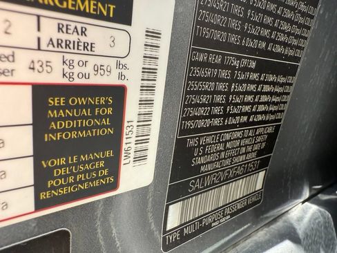 Used 2015 Land Rover Range Rover Sport HSE AWD/4WD image 27