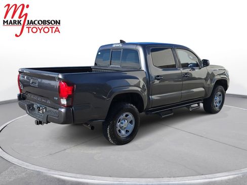 Used 2019 Toyota Tacoma SR image 8