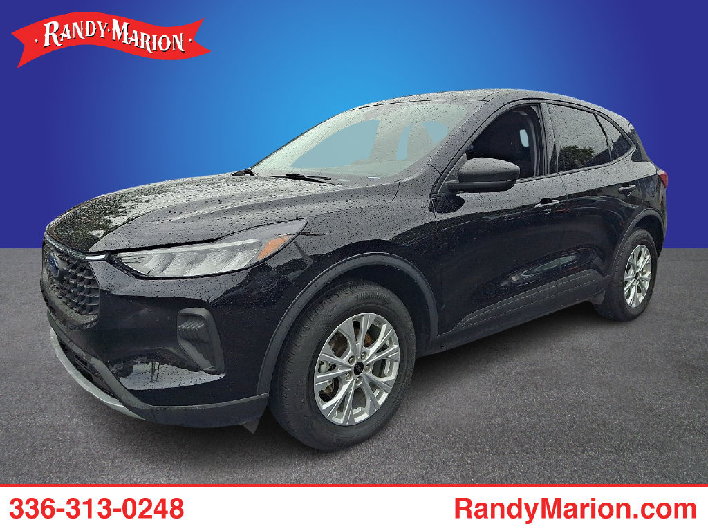 Used 2025 Ford Escape Active AWD/4WD image 1