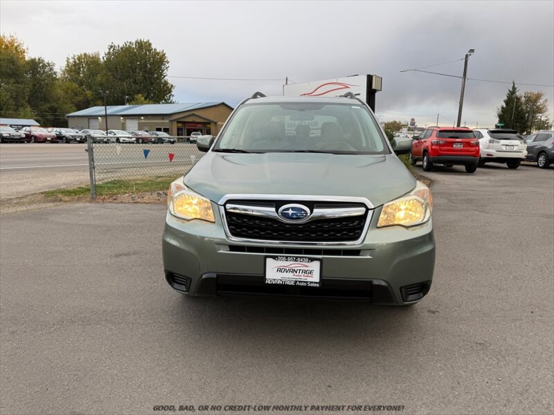Used 2014 Subaru Forester 2.5i Premium AWD/4WD image 2
