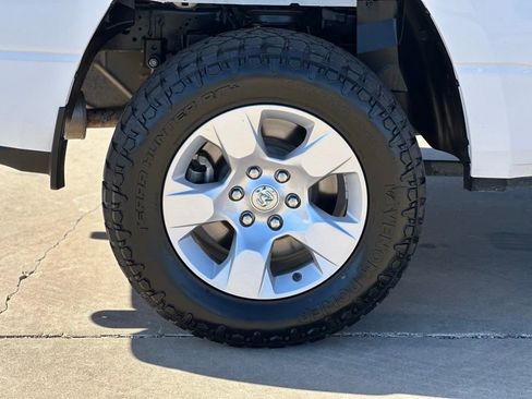 Used 2023 RAM 1500 Big Horn image 32