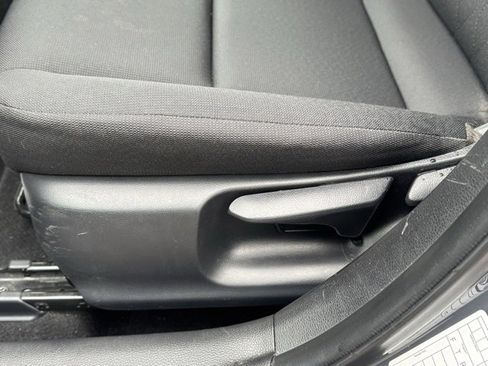 Used 2024 Toyota Corolla LE image 9