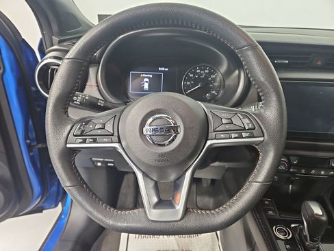 Used 2021 Nissan Kicks SR w/ SR Premium Package image 15