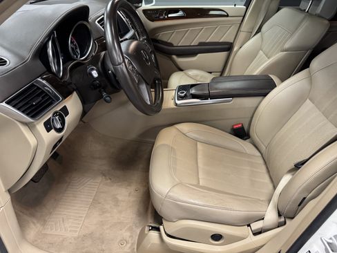 Used 2016 Mercedes-Benz GL 450 4MATIC image 14