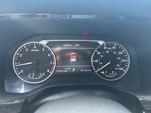 Used 2022 Nissan Pathfinder SV w/ SV Black Package FWD image 19