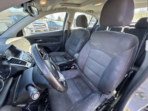 Used 2014 Chevrolet Cruze LT w/ All-Star Edition image 13