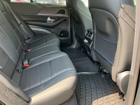 Used 2025 Mercedes-Benz GLE 350 4MATIC image 35