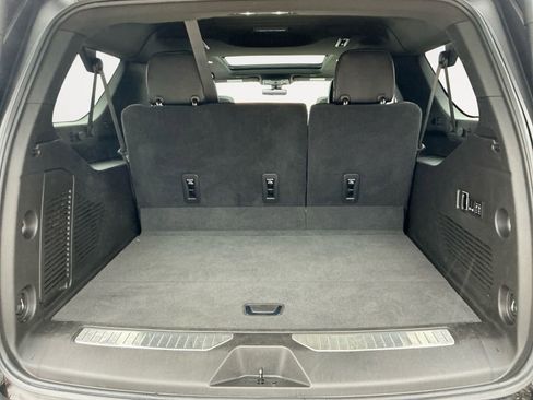 Used 2021 GMC Yukon XL Denali image 17