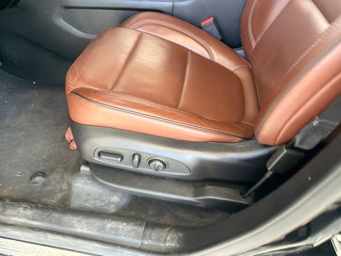 Used 2019 Chevrolet Traverse High Country AWD/4WD image 11