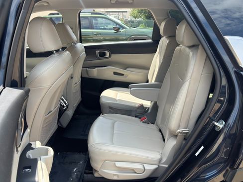 Used 2021 Kia Sorento S FWD image 40