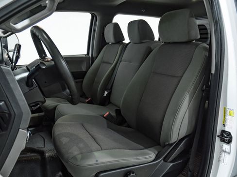 Used 2021 Ford F250 XL w/ Power Equipment Group image 26