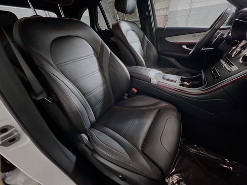 Used 2022 Mercedes-Benz GLC 43 AMG 4MATIC image 31