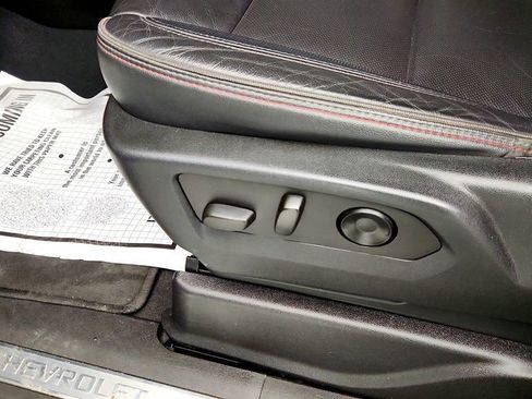 Used 2021 Chevrolet Tahoe RST image 12