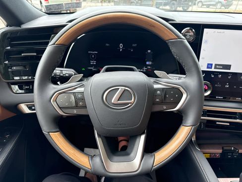 Used 2025 Lexus RX 350 AWD/4WD image 23