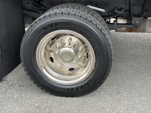 Used 2021 Ford F550 4x4 Regular Cab Super Duty image 26
