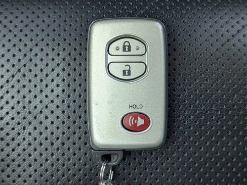 Used 2019 Toyota 4Runner Limited AWD/4WD image 32