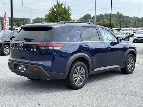 Used 2025 Nissan Pathfinder SV FWD image 6