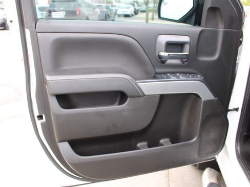 Used 2018 Chevrolet Silverado 1500 LT w/ All Star Edition image 17