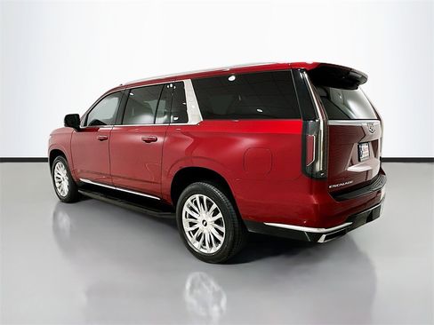 Used 2021 Cadillac Escalade ESV Premium Luxury image 5