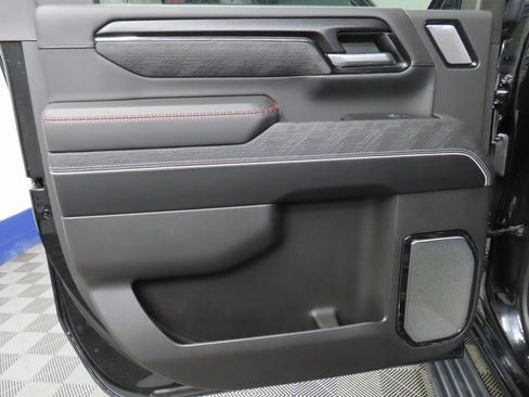 Used 2025 GMC Sierra 2500 AT4X image 77