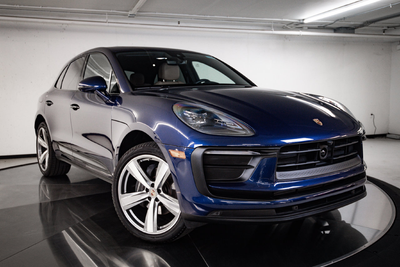 Certified 2026 Porsche Macan AWD/4WD image 9