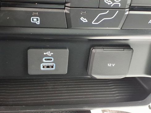 New 2025 Ford F250 XL AWD/4WD image 9