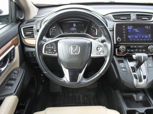 Used 2018 Honda CR-V Touring image 10