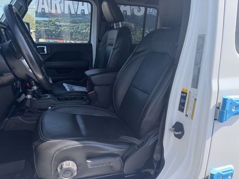 Used 2021 Jeep Wrangler Unlimited Sahara w/ Cold Weather Group image 12