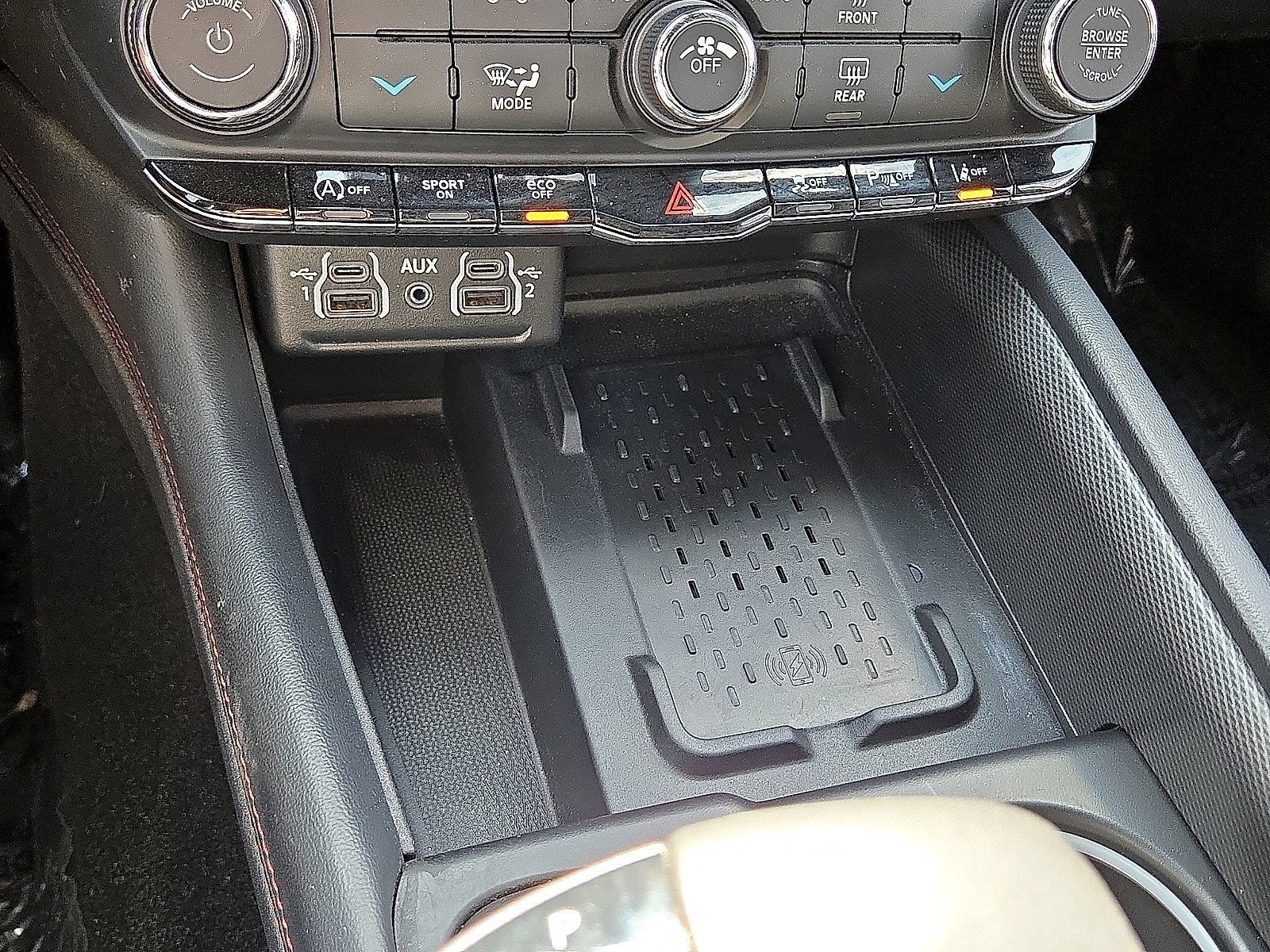 Used 2025 Dodge Durango GT AWD/4WD image 29