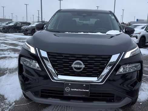 Certified 2023 Nissan Rogue SV image 3