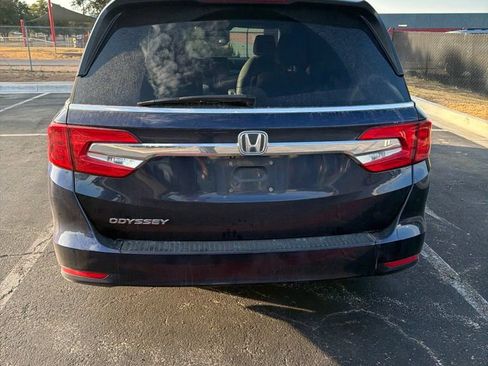 Used 2019 Honda Odyssey EX image 5