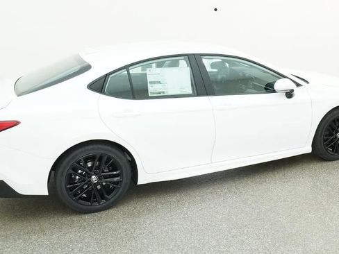 New 2026 Toyota Camry SE image 43