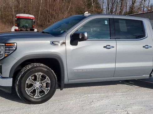 Used 2025 GMC Sierra 1500 SLT image 4