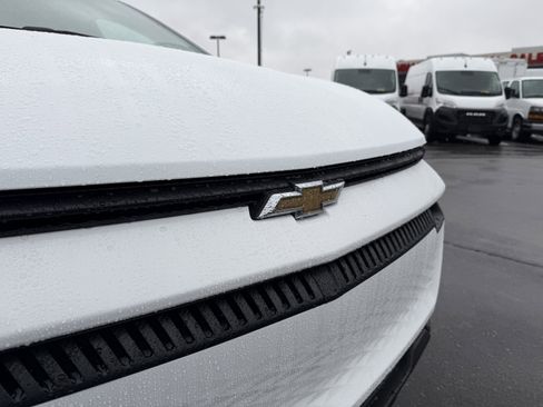 New 2026 Chevrolet Equinox EV LT image 21