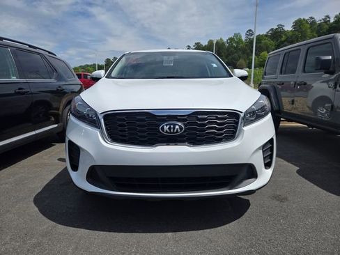 Used 2020 Kia Sorento LX image 2