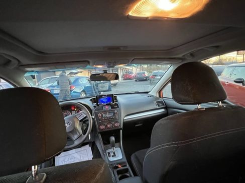 Used 2013 Subaru Crosstrek 2.0i Premium image 13