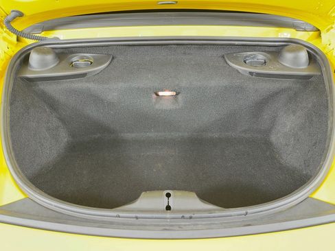 Certified 2025 Porsche 718 Boxster RWD image 28
