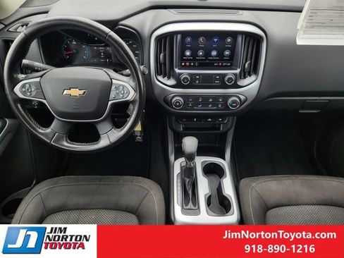 Used 2022 Chevrolet Colorado LT w/ LT Convenience Package AWD/4WD image 26