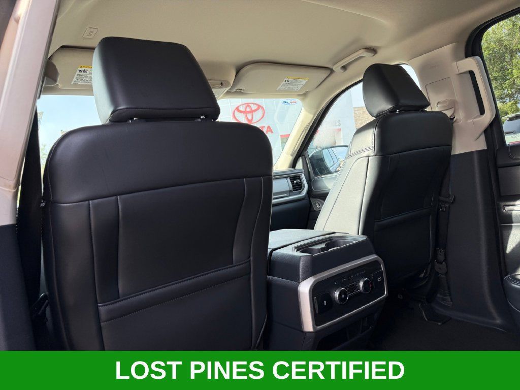 Used 2024 Ford Expedition XLT AWD/4WD image 19