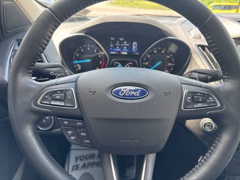 Used 2017 Ford Escape Titanium AWD/4WD image 32