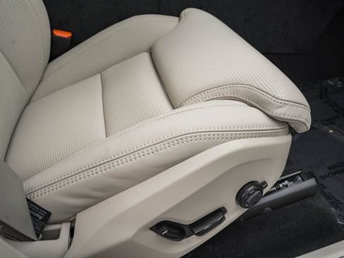 New 2025 Volvo XC90 T8 Ultra w/ Protection Package Premier image 30