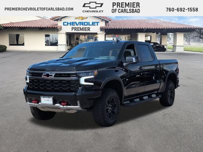 New 2026 Chevrolet Silverado 1500 ZR2 w/ LPO, Dark Essentials Package