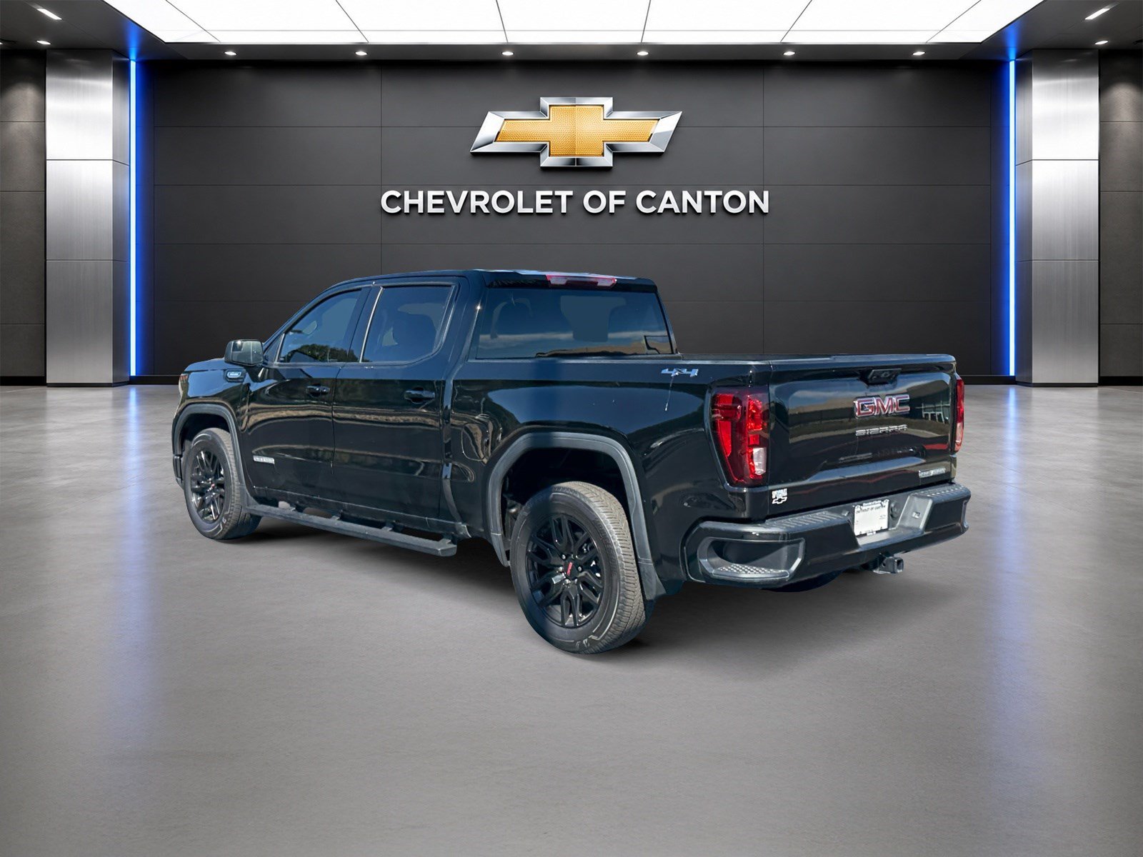 Used 2025 GMC Sierra 1500 Elevation AWD/4WD image 7