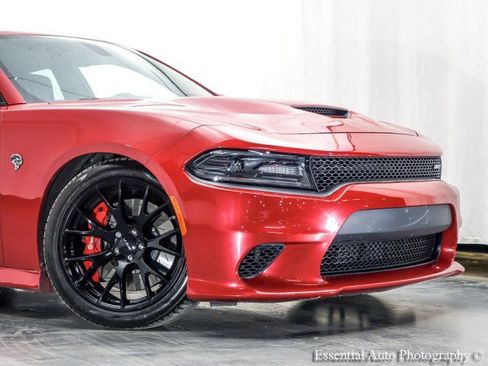 Used 2016 Dodge Charger SRT Hellcat RWD image 2