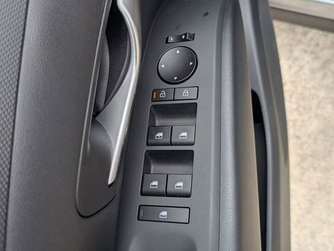 New 2026 Hyundai Tucson SE image 11