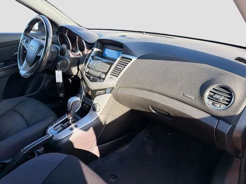 Used 2012 Chevrolet Cruze LT image 24