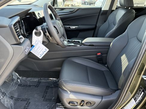 New 2026 Lexus NX 350 AWD image 19