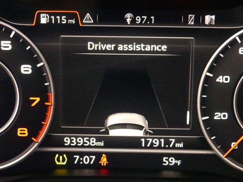 Used 2017 Audi A4 2.0T Premium Plus AWD/4WD image 35